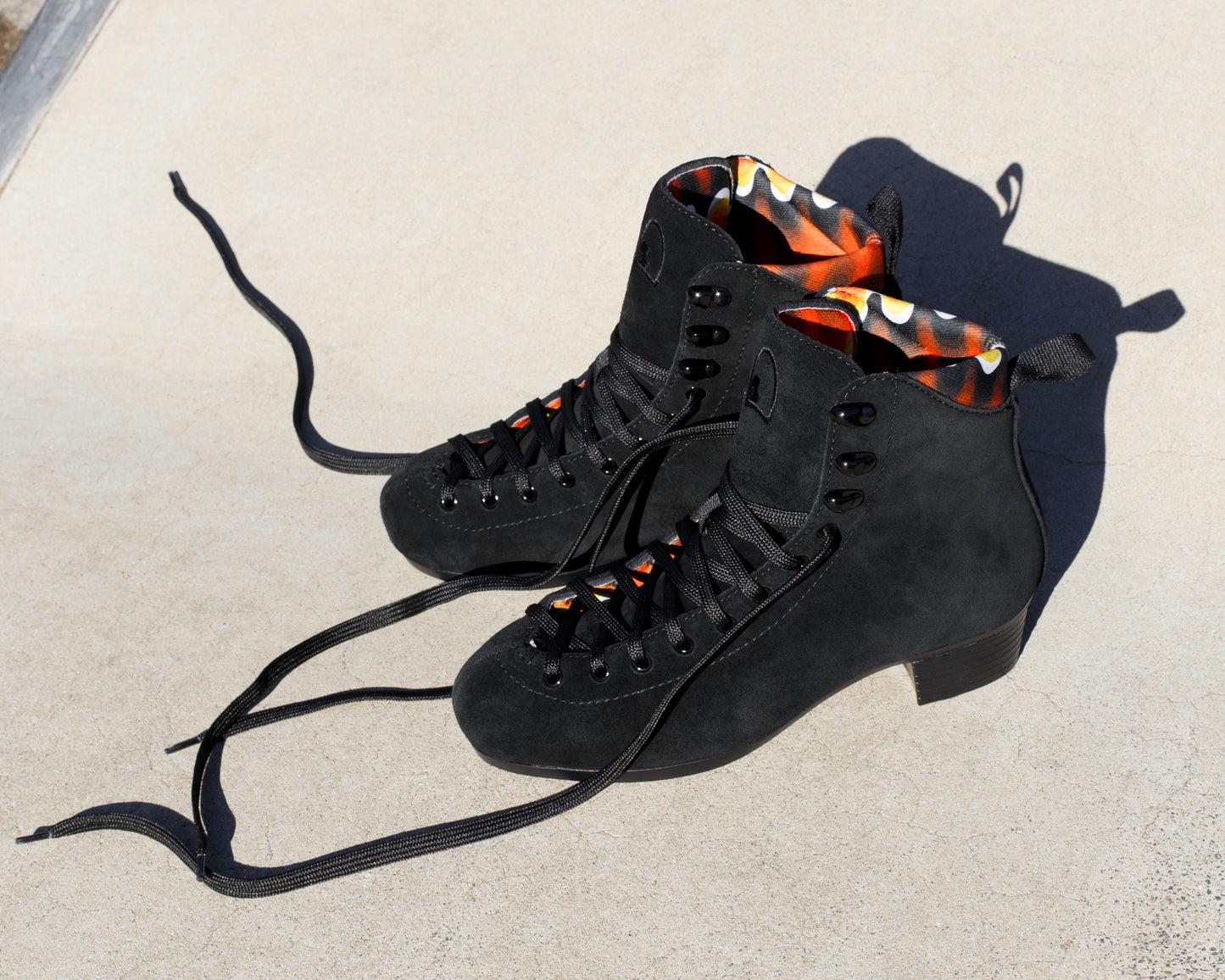 *10% OFF **SPRING SALE** PRO BOOT Chuffed Skates - BLACK